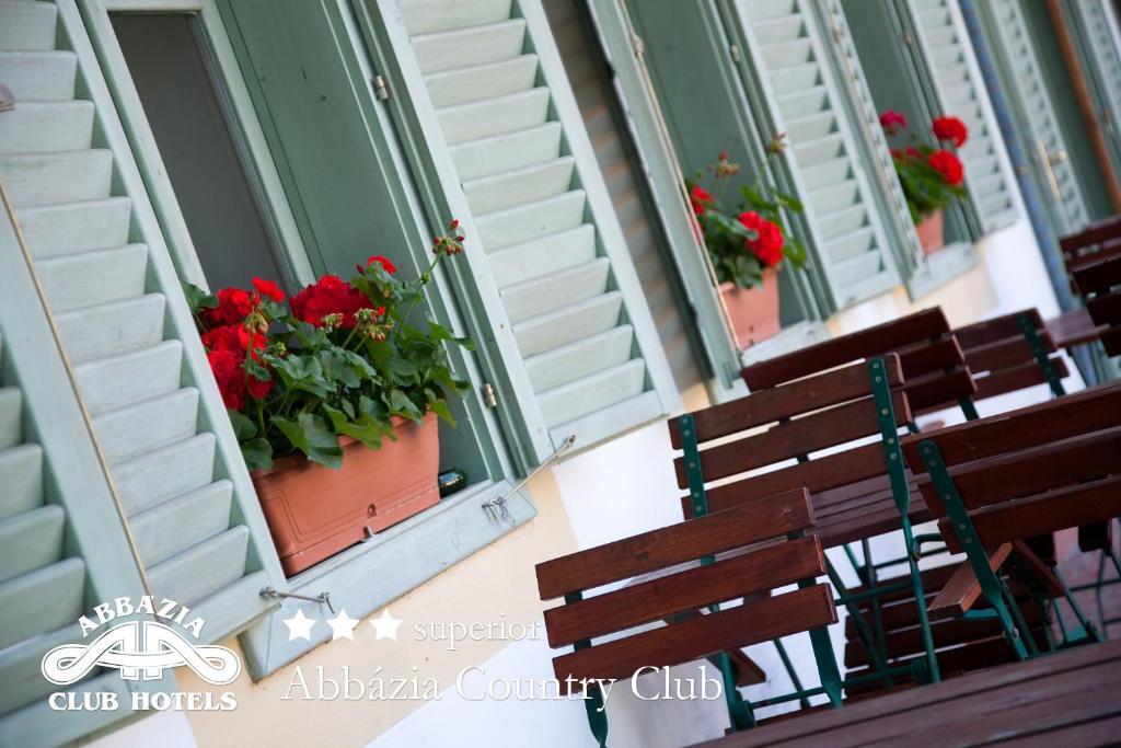 Отель Abbazia Country Club Nemesnep Экстерьер фото