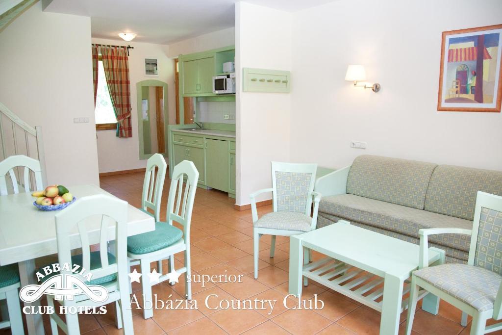 Отель Abbazia Country Club Nemesnep Экстерьер фото