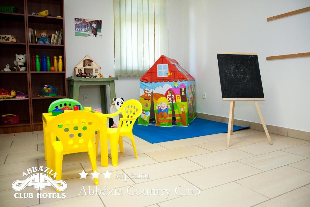 Отель Abbazia Country Club Nemesnep Экстерьер фото